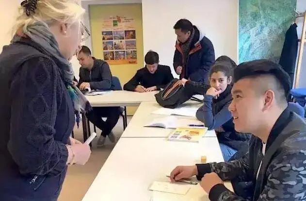 1664281794628993.jpg 1.jpg